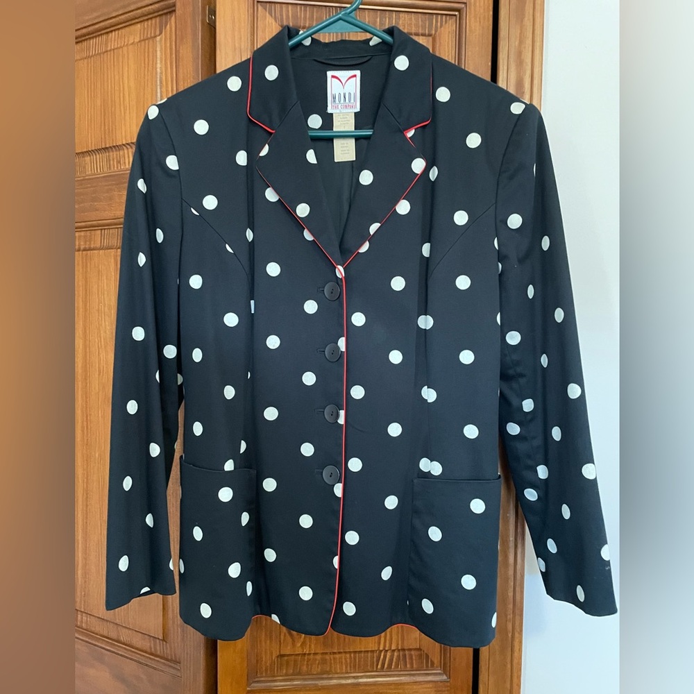 Very stylish “Mondi” blazer.  NOW..THIS ONE WON’T LAST!!